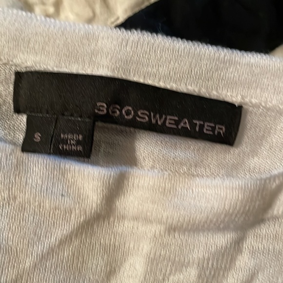 Lightweight Drop Shoulder Striped 360 Sweater Size Small - Picture 3 of 16